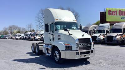 Mack Anthem Day Cab Truck - Mack MP7, Automatic