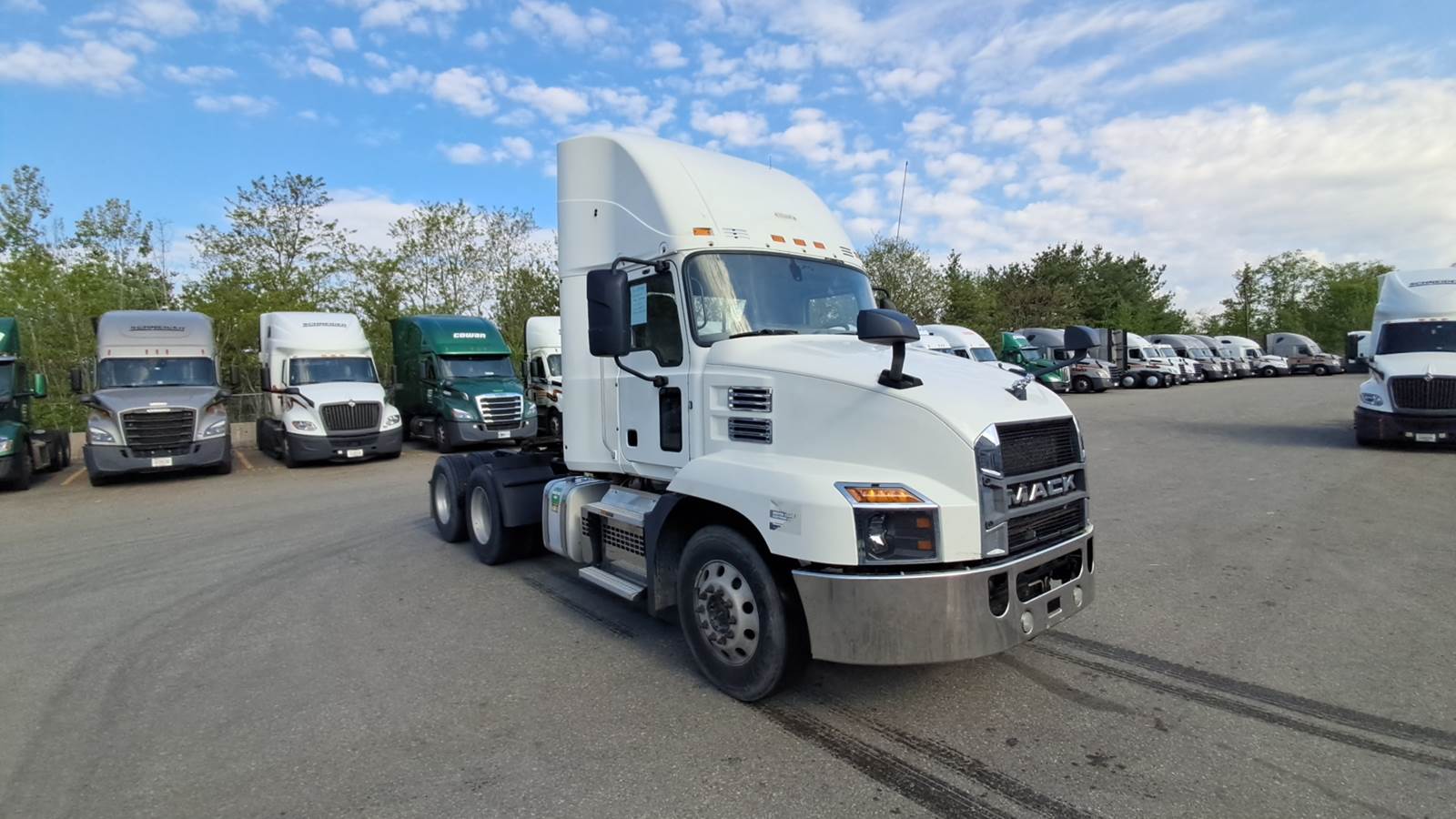 2020 Mack day cab semi-truck