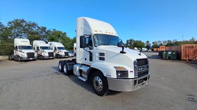 2020 Mack Anthem Day Cab Truck - Mack MP7, Automatic
