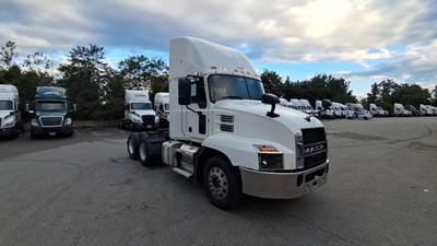 2020 Mack Anthem Day Cab Truck - Mack MP7, Automatic
