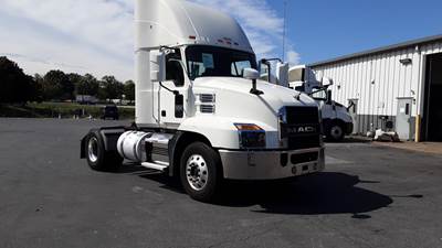 2020 Mack Anthem Single Axle Day Cab Truck - Mack MP7, Automatic