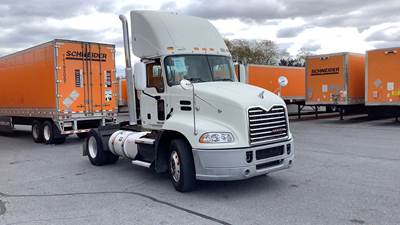 Mack CXU Single Axle Day Cab Truck - MP7, Automatic