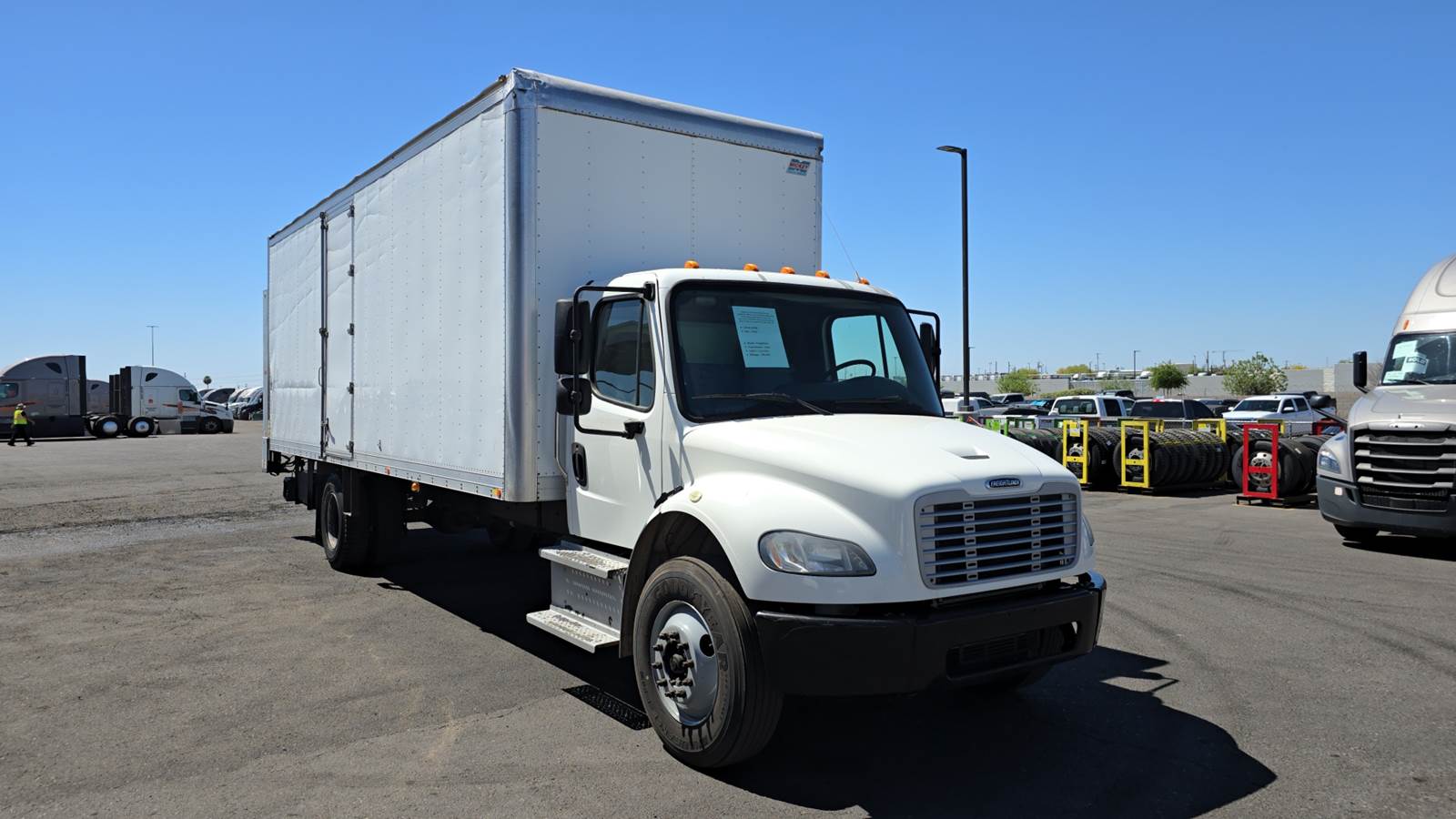 2016 Freightliner M2 Box Truck w/ Liftgate For Sale - Phoenix, AZ 