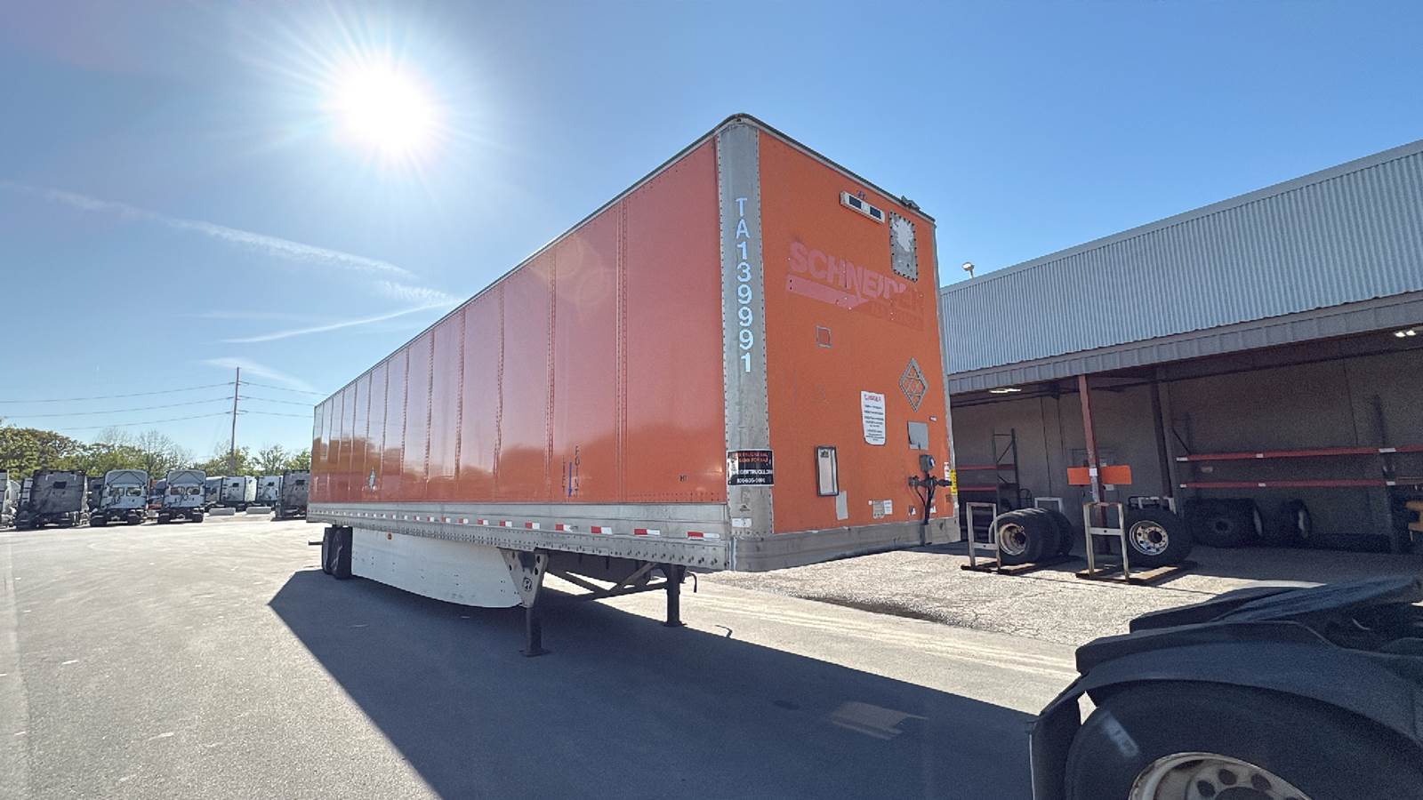 2013 Hyundai dry van trailer