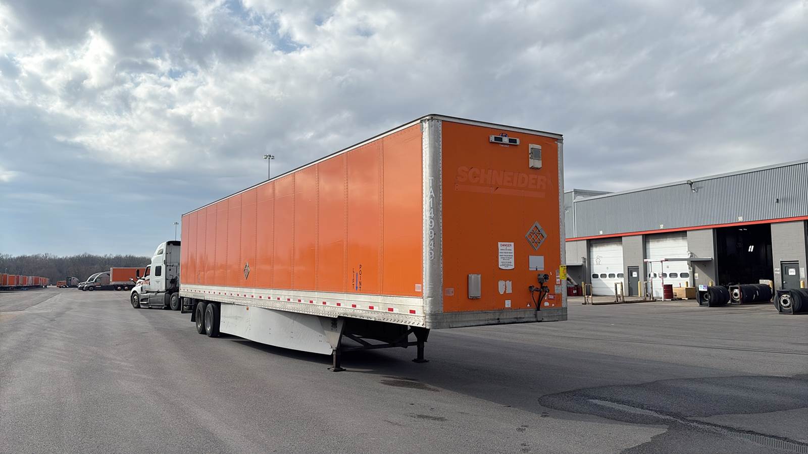 2015 Hyundai dry van trailer