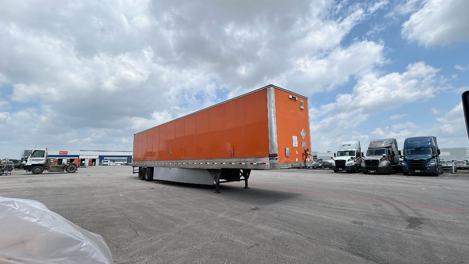 2015 Hyundai dry van trailer