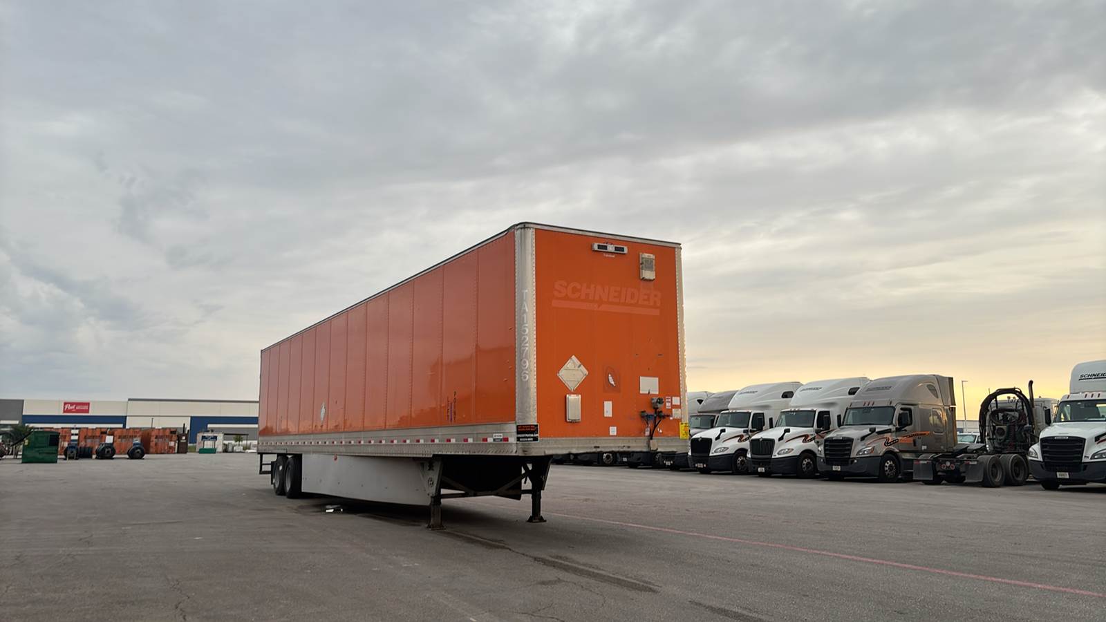 2015 Hyundai dry van trailer