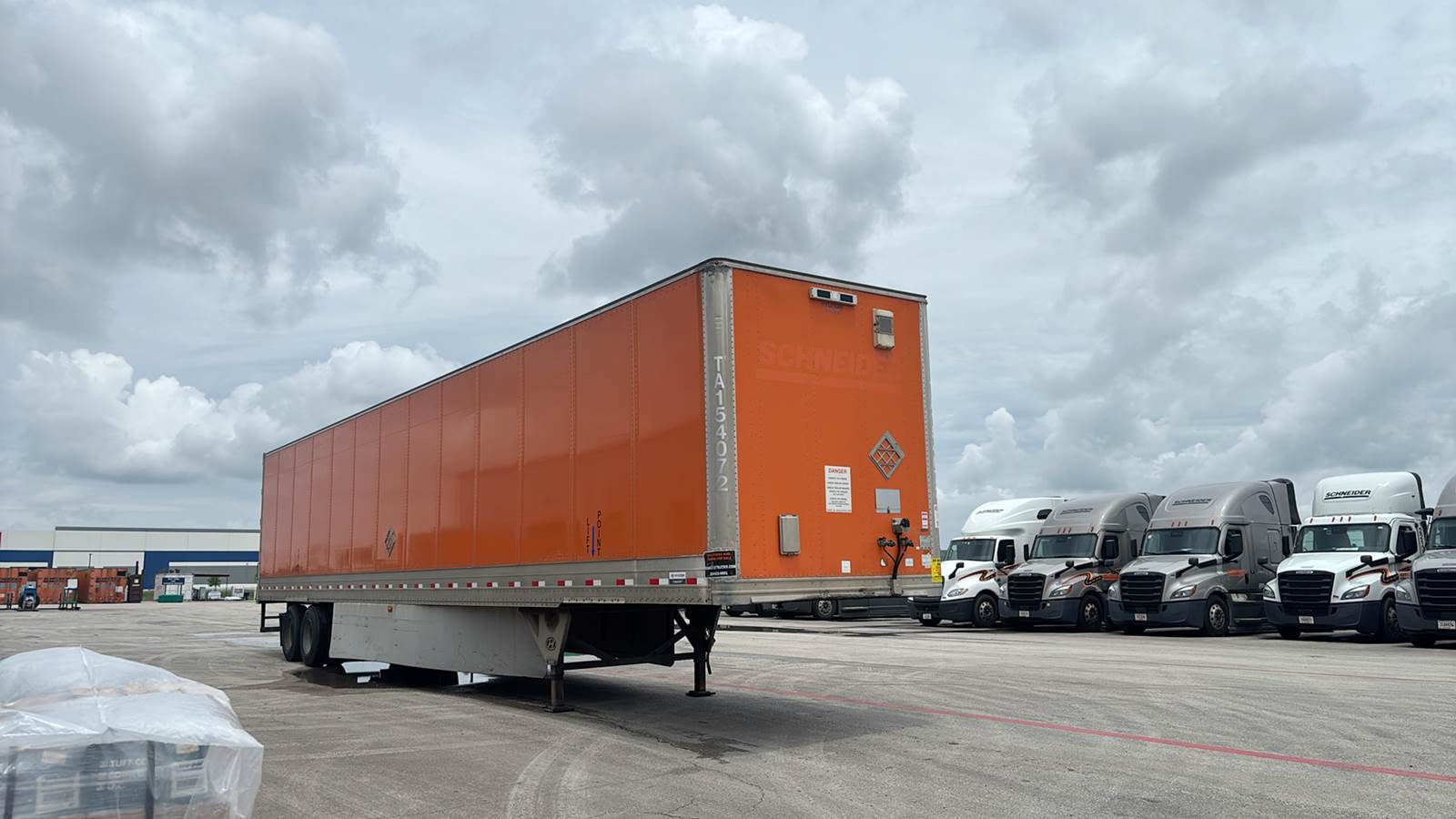2015 Hyundai dry van trailer