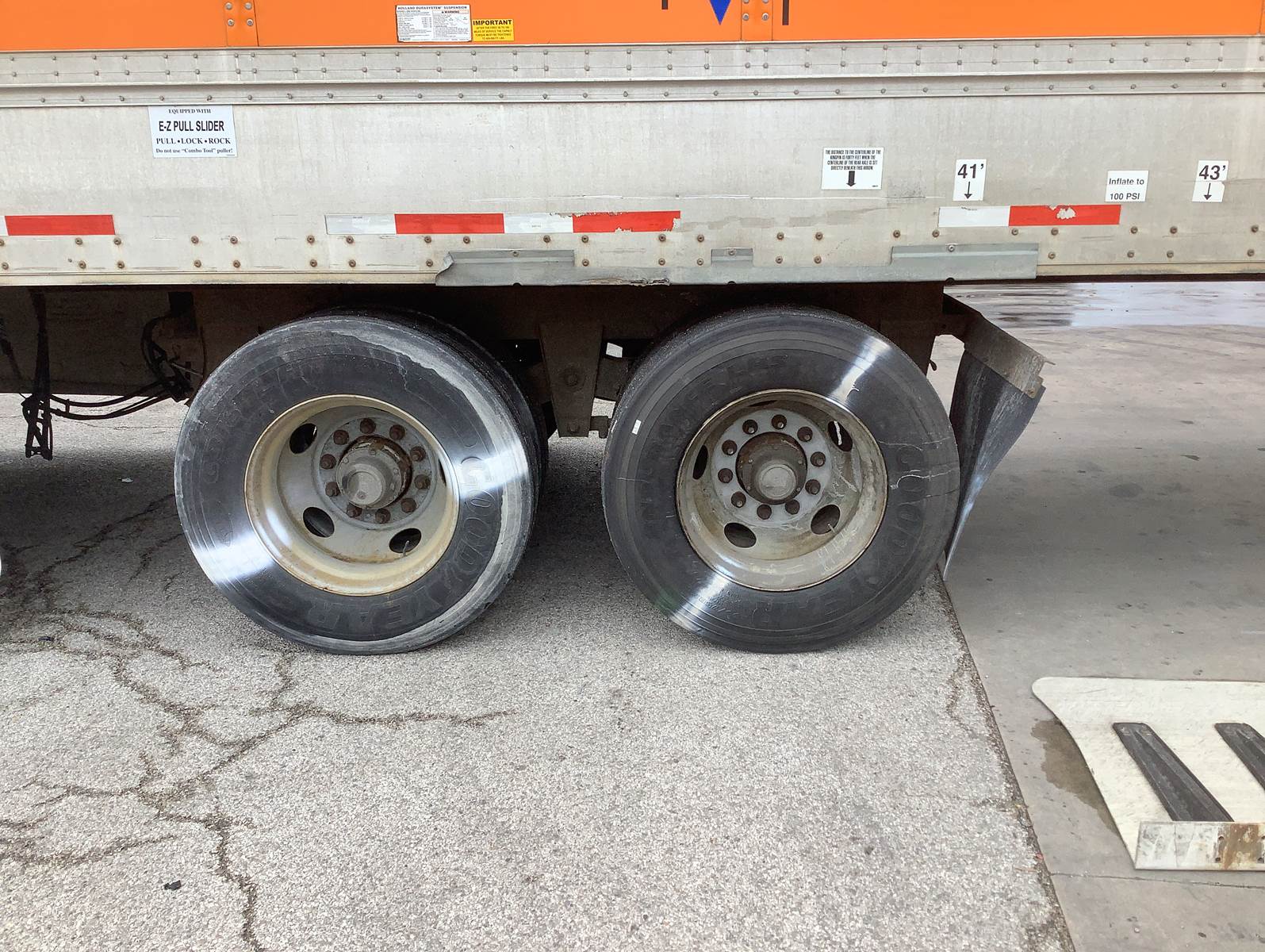 2012 Wabash 53 ft Dry Van Trailer Swing Door, Spring For Sale Edwardsville, IL Schneider