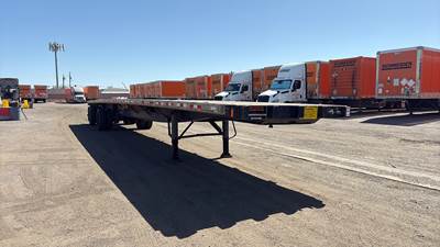 Great Dane 53 ft Flatbed Trailer - Air Ride Suspension