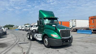 International LT Day Cab Truck - International A26, Automatic