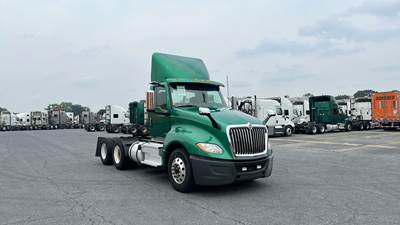 International LT Day Cab Truck - International A26, Automatic