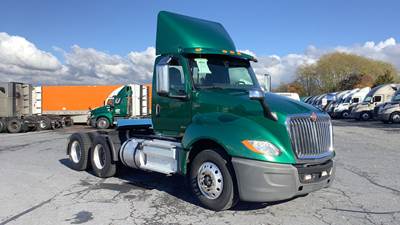 International LT Day Cab Truck - International A26, Automatic