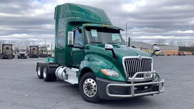 International LT - 56" Hi Rise Single Bunk Sleeper, International A26, Automatic