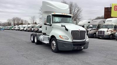 International LT Day Cab Truck - International A26, Automatic