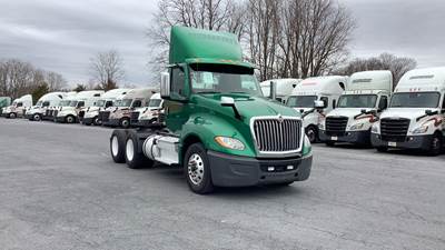 International LT Day Cab Truck - International A26, Automatic