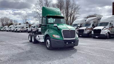 International LT Day Cab Truck - International A26, Automatic