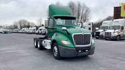 International LT Day Cab Truck - International A26, Automatic