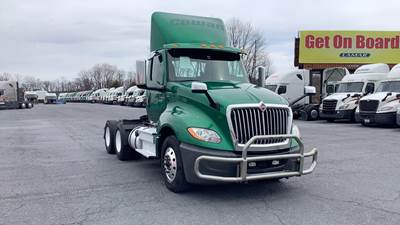 International LT Day Cab Truck - International A26, Automatic