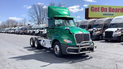 International LT Day Cab Truck - International A26, Automatic