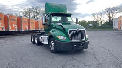 International LT Day Cab Truck - International A26, Automatic