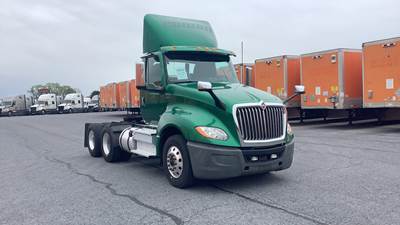 International LT Day Cab Truck - International A26, Automatic