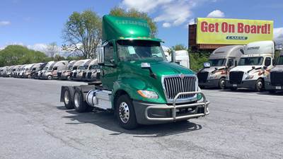 International LT Day Cab Truck - International A26, Automatic