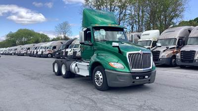 International LT Day Cab Truck - International A26, Automatic