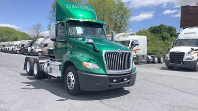 International LT Day Cab Truck - International A26, Automatic