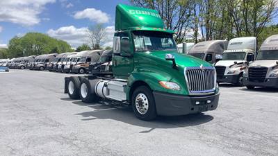 International LT Day Cab Truck - International A26, Automatic