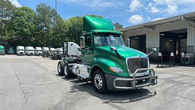 International LT Day Cab Truck - International A26, Automatic