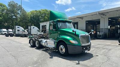 International LT Day Cab Truck - International A26, Automatic