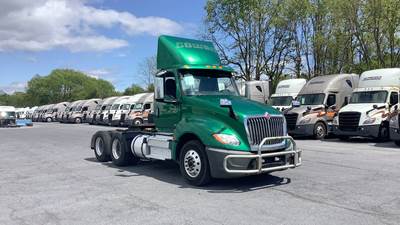 International LT Day Cab Truck - International A26, Automatic