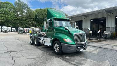 International LT Day Cab Truck - International A26, Automatic