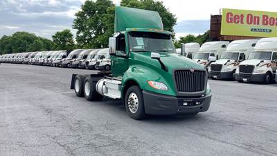 International LT Day Cab Truck - International A26, Automatic