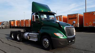 International LT Day Cab Truck - International A26, Automatic
