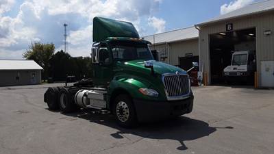International LT Day Cab Truck - International A26, Automatic