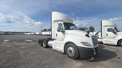 International LT Day Cab Truck - International A26, Automatic