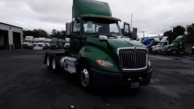 International LT Day Cab Truck - International A26, Automatic