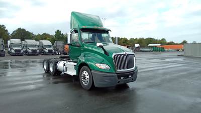 International LT Day Cab Truck - International A26, Automatic