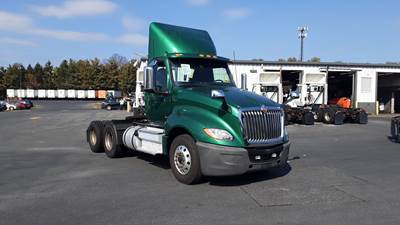 International LT Day Cab Truck - International A26, Automatic