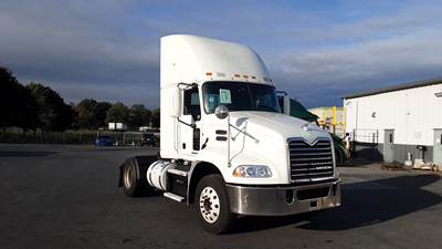 2018 Mack CXU (PINNACLE) Single Axle Day Cab Truck - MP7, Automatic