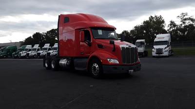 Peterbilt 579 - 80" Raised Roof Double Bunk Sleeper, Paccar, Automatic, Premium 00 Spec with TriPac