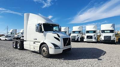 Volvo VNR64T640 Sleeper Semi Truck - Volvo D-13, Automatic