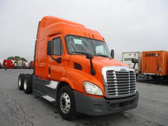 Semi Trucks For Sale In Pa >> 2014 Freightliner Cascadia 113 Sleeper Semi Truck For Sale 660 399 Miles Harrisburg Pa 12454tp Mylittlesalesman Com Semi Trucks For Sale In Pa >> 2014 Freightliner Cascadia 113 Sleeper Semi Truck For Sale 660 399 Miles Harrisburg Pa 12454tp Mylittlesalesman Com