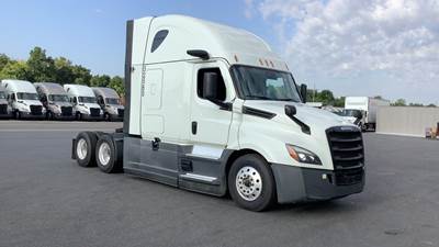 Freightliner Cascadia - 72" Raised Roof Double Bunk Sleeper, Detroit, Automatic, Battery Powered HVAC with Optimized Idle, MirrorEye Equipped