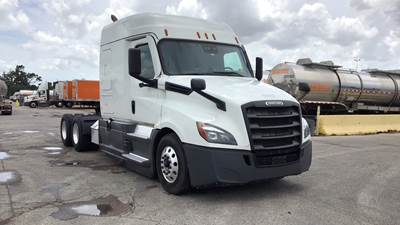 Freightliner Cascadia Sleeper Semi Truck - 72" Extra-Tall Roof, Detroit, Automatic, Battery Powered HVAC with Optimized Idle