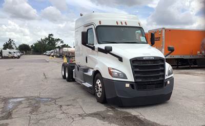 Freightliner Cascadia Sleeper Semi Truck - 72" Extra-Tall Roof, Detroit, Automatic