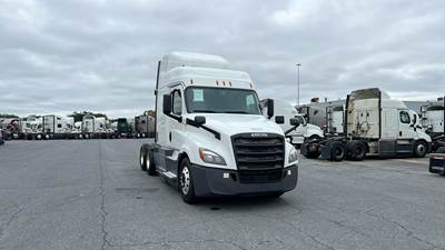 Freightliner Cascadia Sleeper Semi Truck - 48" Extra-Tall Roof, Detroit, Automatic