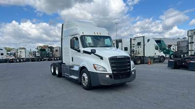 Freightliner Cascadia Sleeper Semi Truck - 48" Extra-Tall Roof, Detroit, Automatic